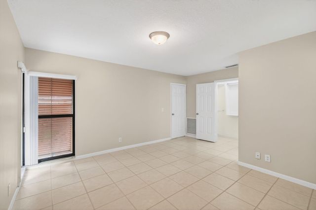 3939 NE 5th Avenue B201, Boca Raton, FL 33431