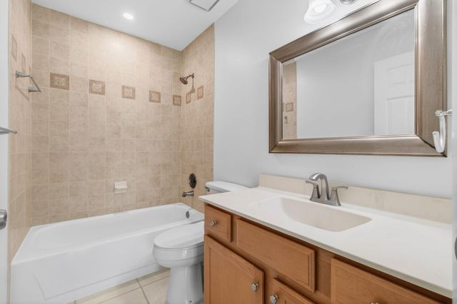 3939 NE 5th Avenue B201, Boca Raton, FL 33431