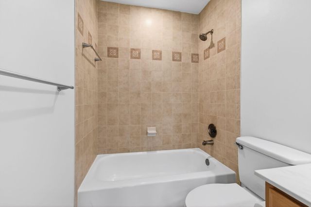 3939 NE 5th Avenue B201, Boca Raton, FL 33431