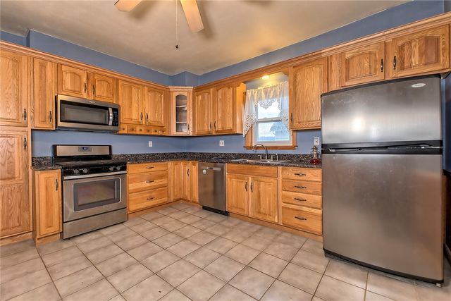 229 S 5th St, Youngwood, PA 15697