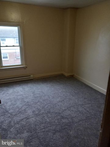 173 E PENN ST, Carlisle, PA 17013