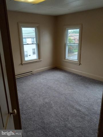 173 E PENN ST, Carlisle, PA 17013