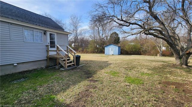 1141 Fieldcrest Road, Eden, NC 27288