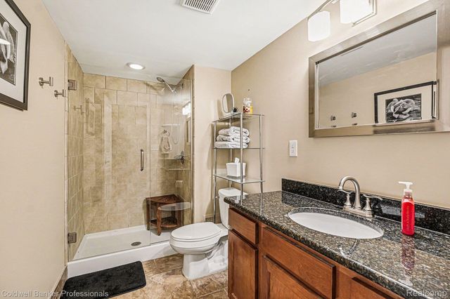 49579 Lakewood Street, Macomb Township, MI 48042