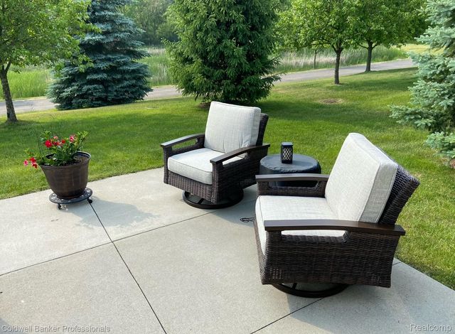 49579 Lakewood Street, Macomb Township, MI 48042