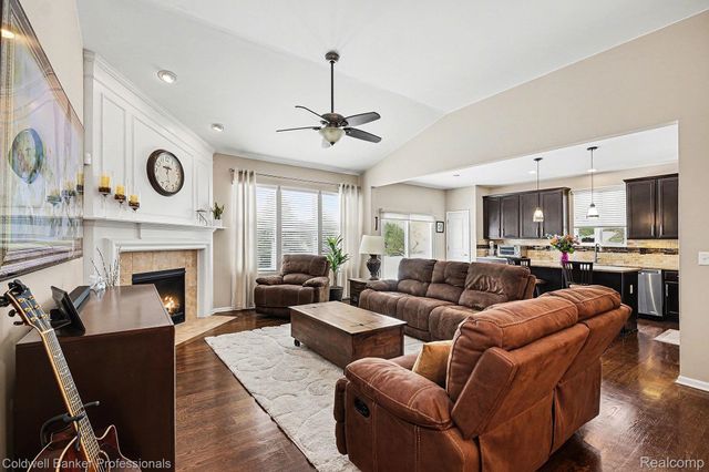 49579 Lakewood Street, Macomb Township, MI 48042