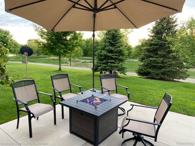 49579 Lakewood Street, Macomb Township, MI 48042