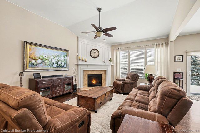 49579 Lakewood Street, Macomb Township, MI 48042