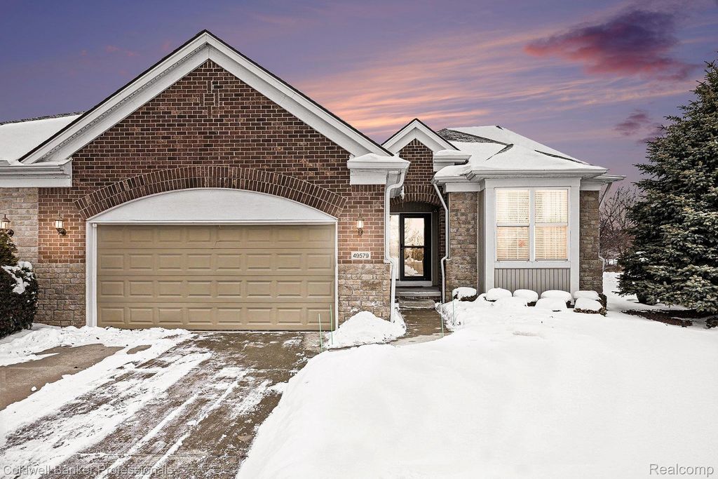 49579 Lakewood Street, Macomb Township, MI 48042