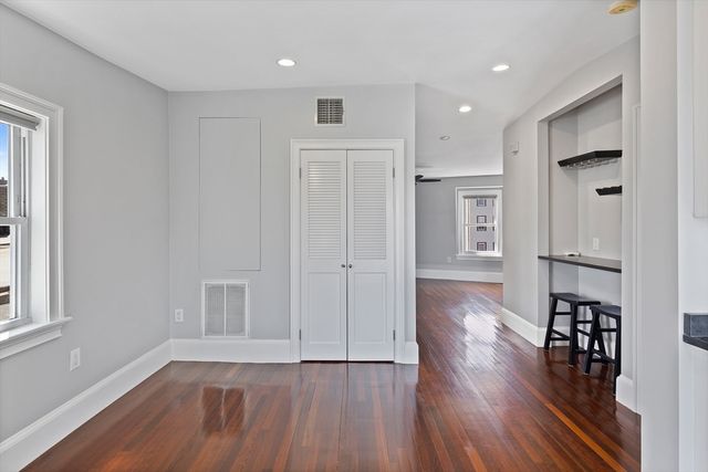 24 Emerson St 3, Boston, MA 02127