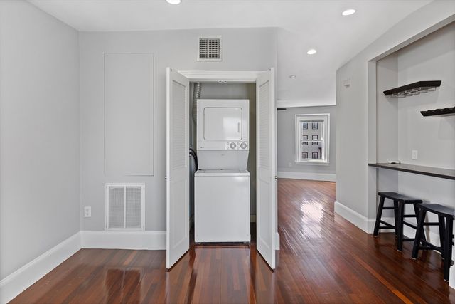24 Emerson St 3, Boston, MA 02127