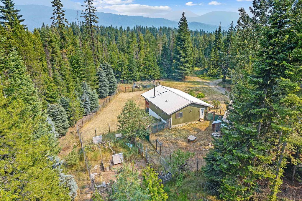 461 Beaver Creek Ln, Metaline, WA 99152 photo 1
