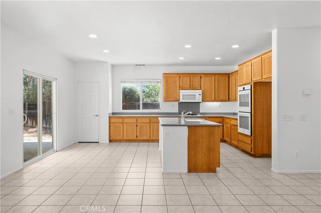 19459 Hebron Court, Riverside, CA 92508