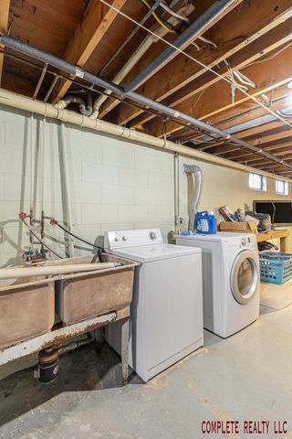 6024 N Vassar Road, Flint, MI 48506