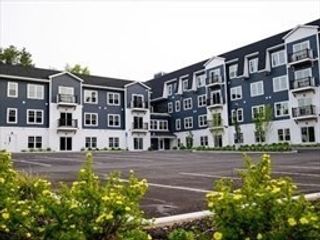 485 Blue Hills Parkway 6, Milton, MA 02186