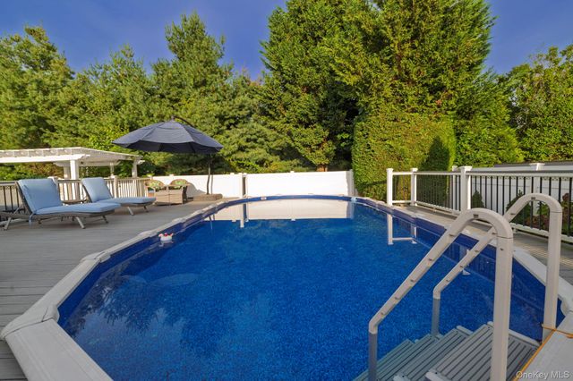 2569 Wantagh Avenue, Wantagh, NY 11793