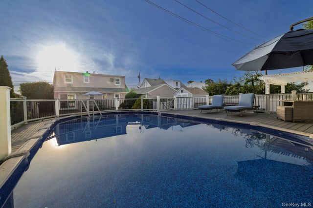 2569 Wantagh Avenue, Wantagh, NY 11793