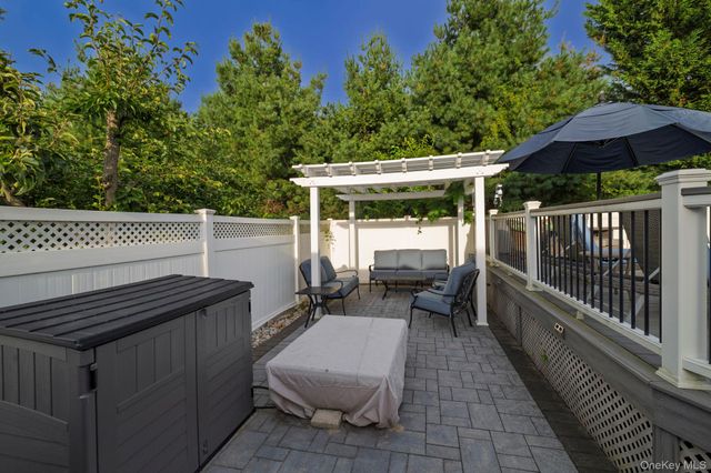 2569 Wantagh Avenue, Wantagh, NY 11793