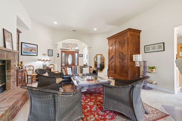 32265 Pleasant Oak Drive, Springville, CA 93265