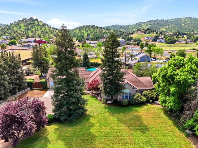 32265 Pleasant Oak Drive, Springville, CA 93265