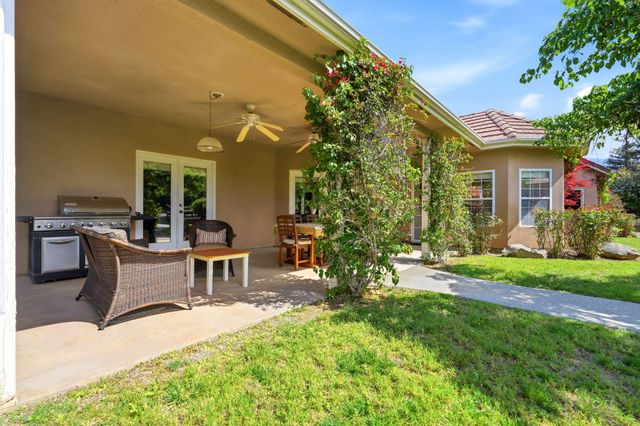 32265 Pleasant Oak Drive, Springville, CA 93265