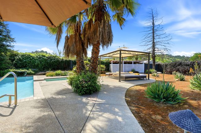 32265 Pleasant Oak Drive, Springville, CA 93265