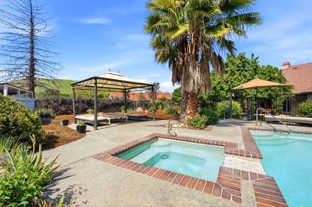 32265 Pleasant Oak Drive, Springville, CA 93265