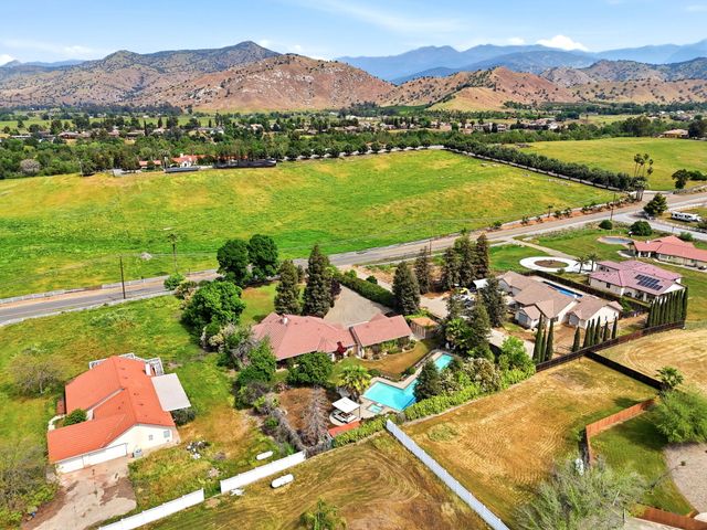 32265 Pleasant Oak Drive, Springville, CA 93265