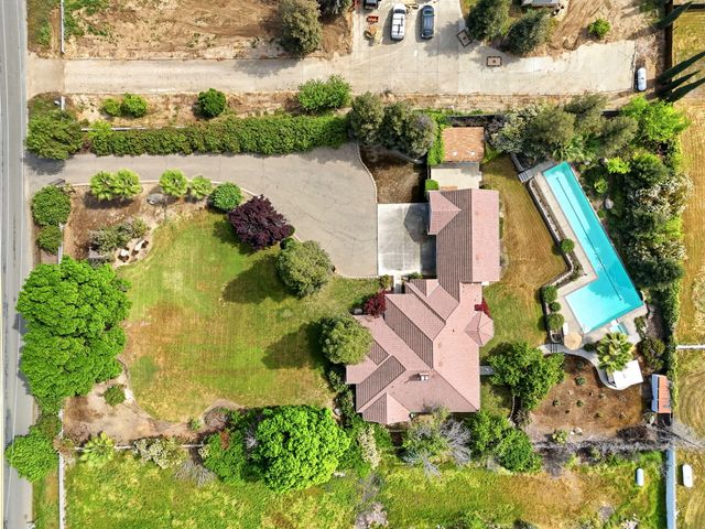 32265 Pleasant Oak Drive, Springville, CA 93265