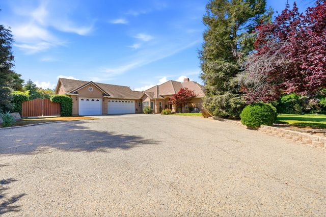 32265 Pleasant Oak Drive, Springville, CA 93265