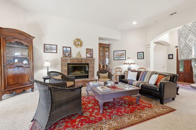 32265 Pleasant Oak Drive, Springville, CA 93265