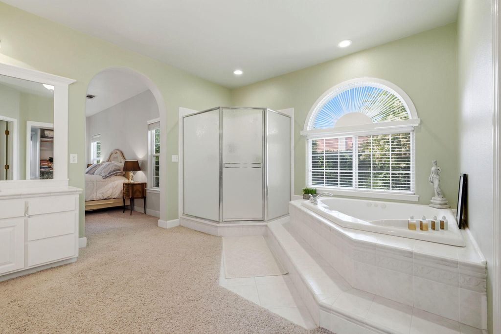 Image 28 of property listing at 32265 Pleasant Oak Drive, Springville, CA 93265