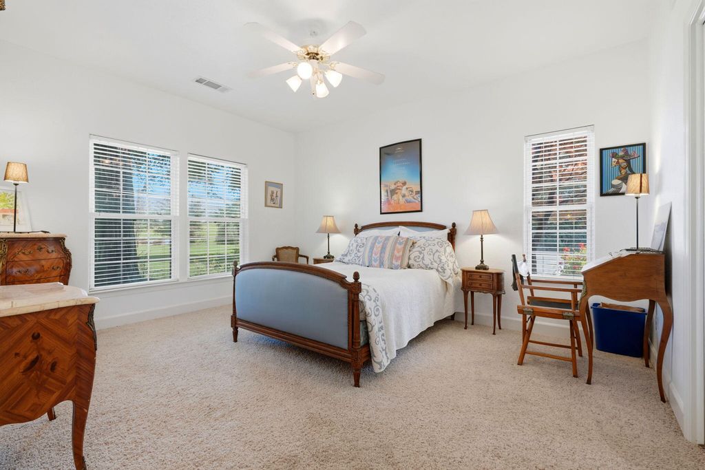 Image 32 of property listing at 32265 Pleasant Oak Drive, Springville, CA 93265