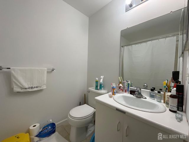 1207 Cypress Ln Lane, East Brunswick, NJ 08816