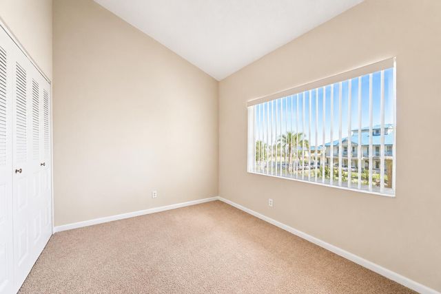 1431 NE 14th Court, Jensen Beach, FL 34957