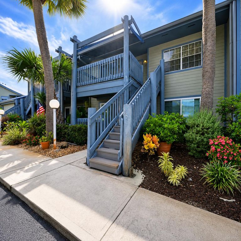 1431 NE 14th Court, Jensen Beach, FL 34957