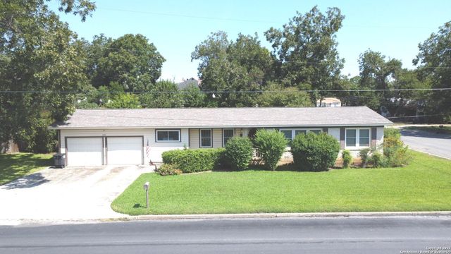 1202 27TH STREET, Hondo, TX 78861