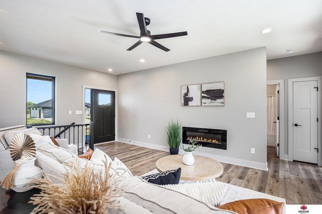 9435 Breashears Street, Lincoln, NE 68516