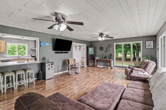 3585 N 72nd Avenue, Hart, MI 49420