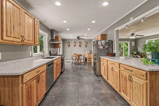 3585 N 72nd Avenue, Hart, MI 49420