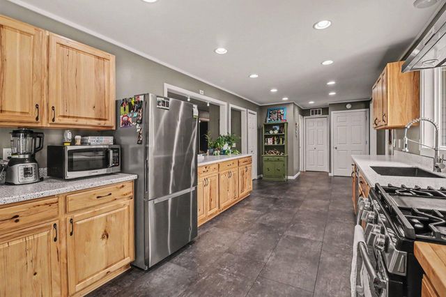 3585 N 72nd Avenue, Hart, MI 49420