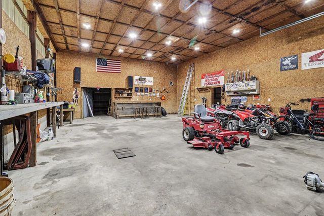 3585 N 72nd Avenue, Hart, MI 49420