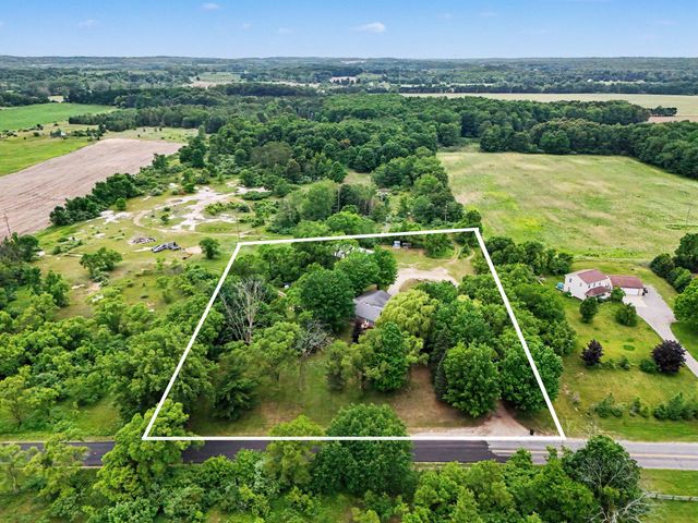 3585 N 72nd Avenue, Hart, MI 49420