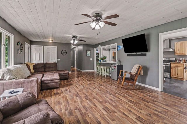 3585 N 72nd Avenue, Hart, MI 49420
