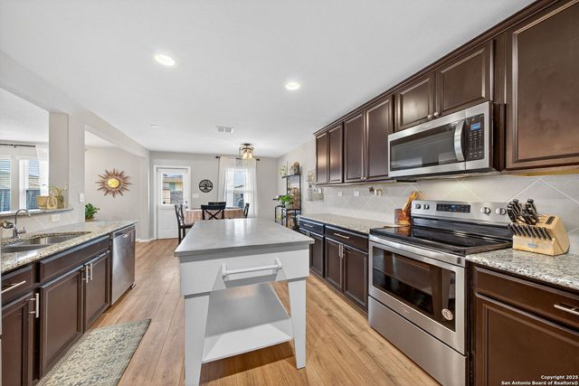 12037 Silver Light, San Antonio, TX 78254