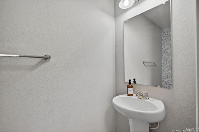 12037 Silver Light, San Antonio, TX 78254