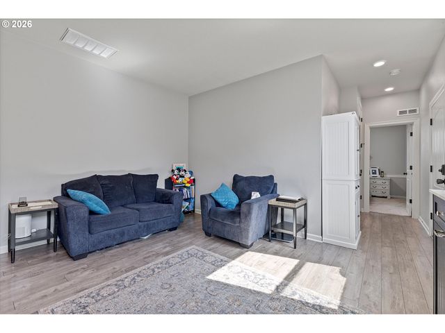 2400 Ne 187TH Pl, Vancouver, WA 98684