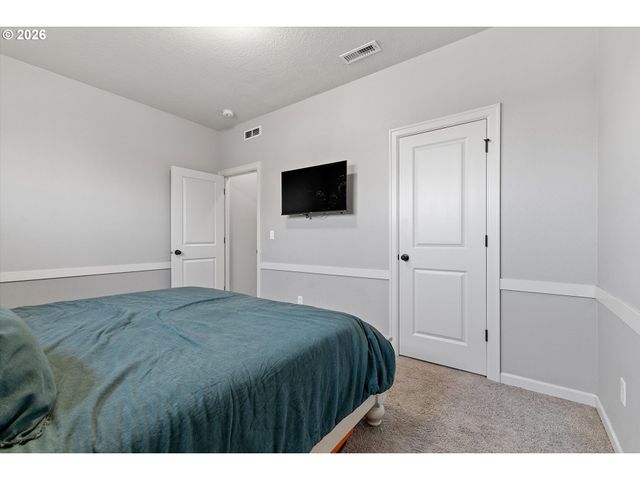 2400 Ne 187TH Pl, Vancouver, WA 98684