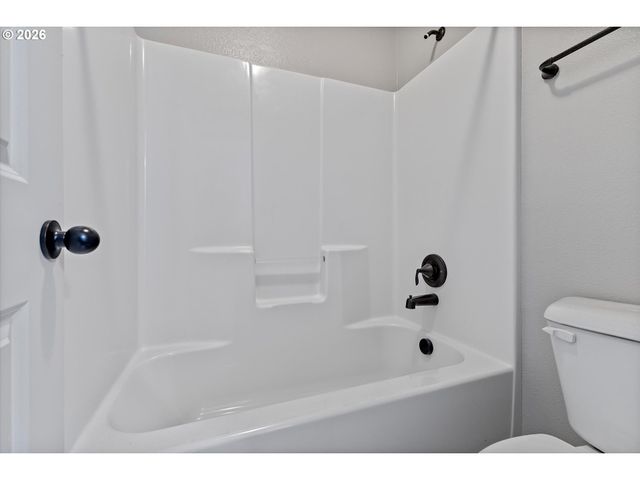 2400 Ne 187TH Pl, Vancouver, WA 98684