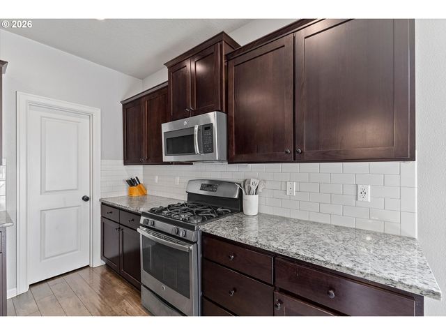 2400 Ne 187TH Pl, Vancouver, WA 98684